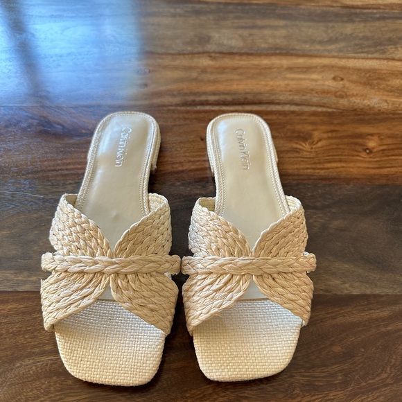 Calvin Klein ivory raffia slides sz 8 - Picture 3 of 3